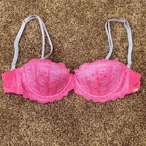 Victoria’s Secret PINK bra